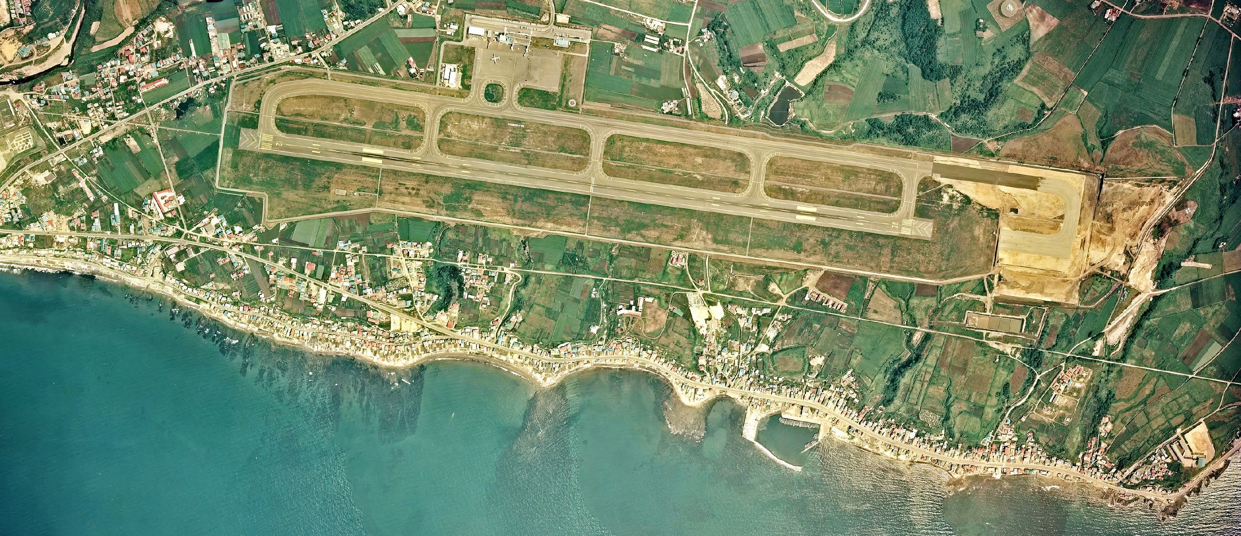 Hakodate airport in 1976