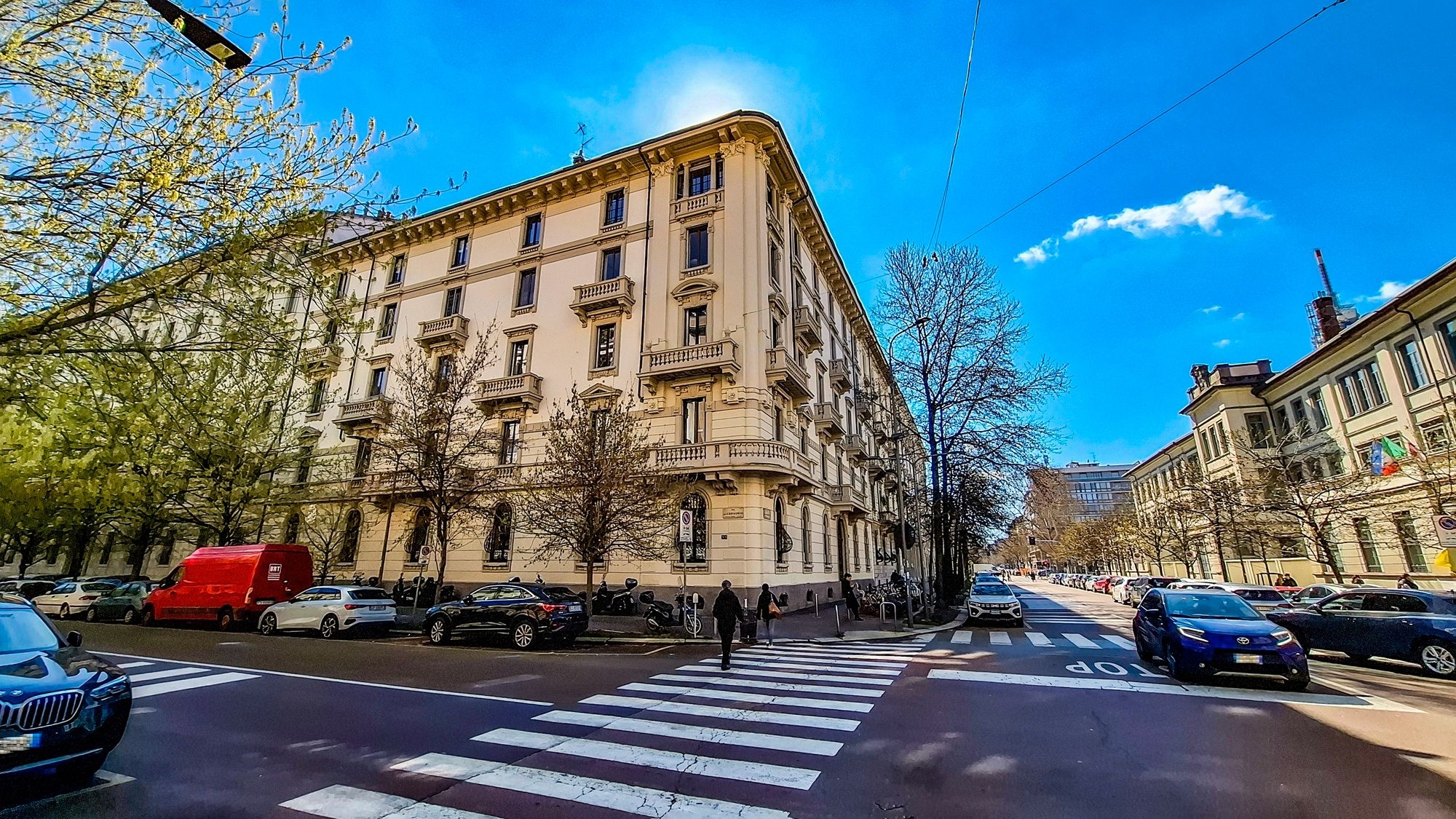 Image from gallery