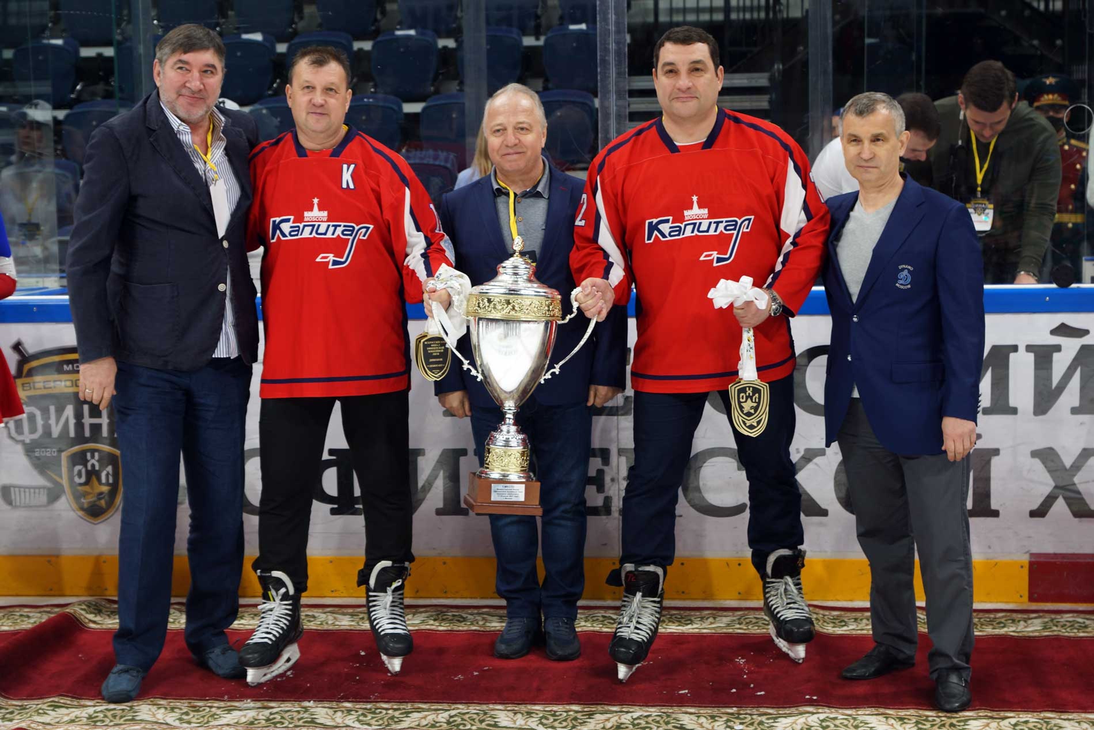 Hockey players Tkachev and Komkov