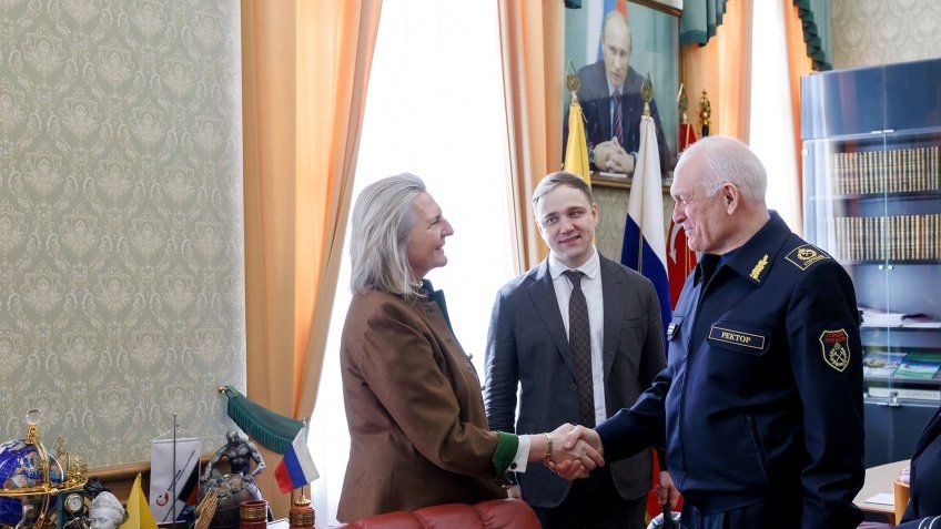 Kneissl and Litvinenko