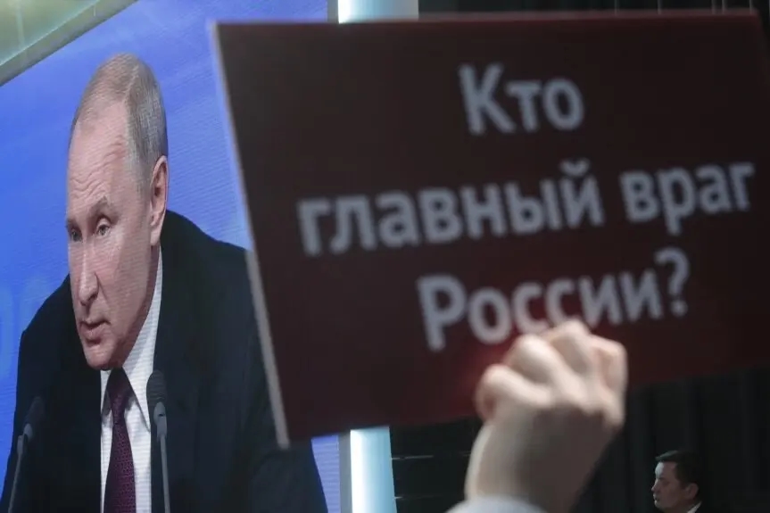 “Who is Russia’s main enemy?”
