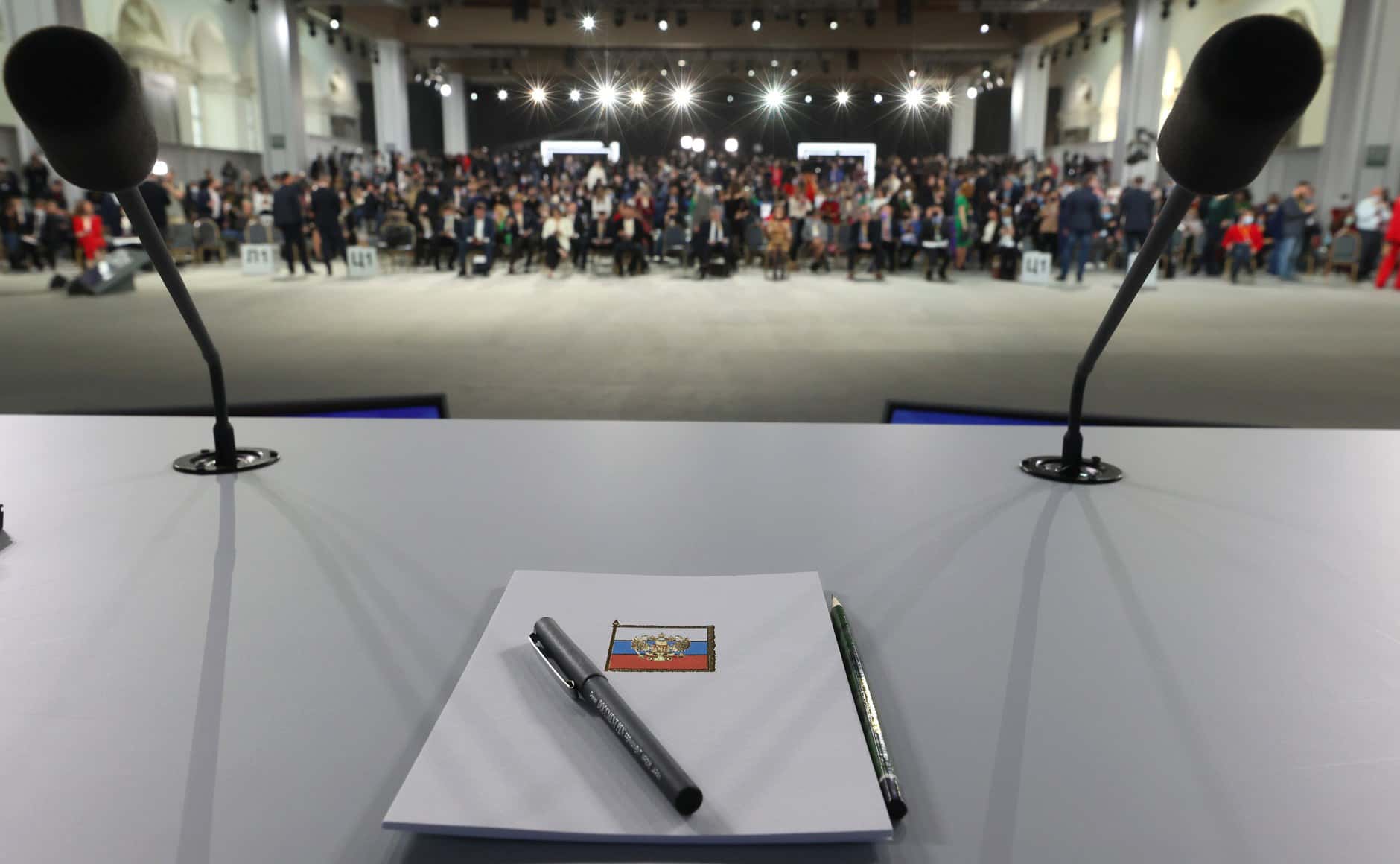 С новым строем! В 2021 году Россия перешла от электорального авторитаризма к полноценной диктатуре