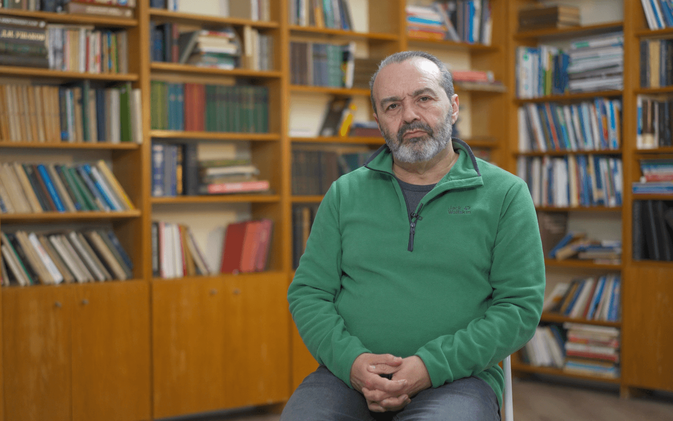 «У Путина не осталось никакой повестки, кроме насилия». Виктор Шендерович об эмиграции и будущем России