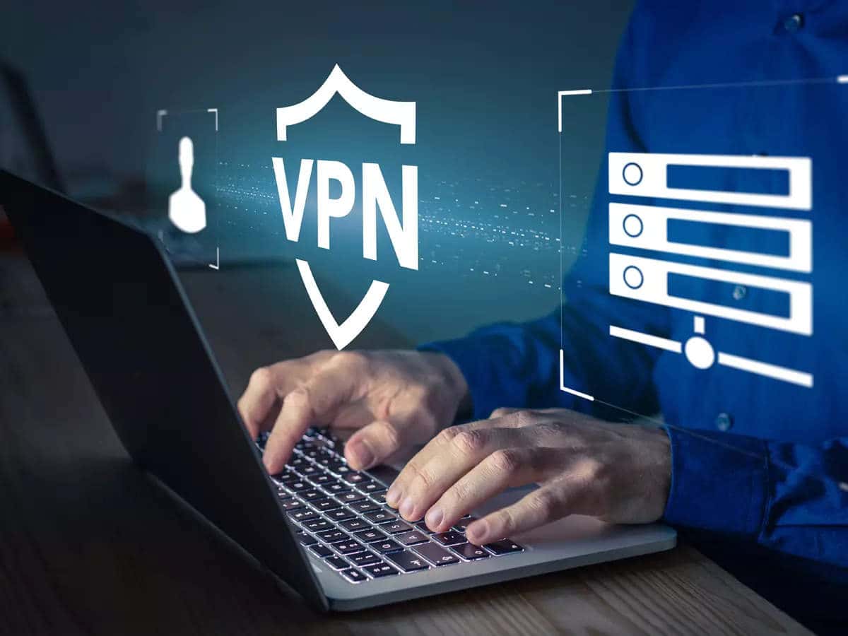 Российские СМИ и инфлюэнсеры пишут посты о вреде VPN, в которых сказано, что сервисы по обходу блокировок могут «заражать гаджеты вирусами»