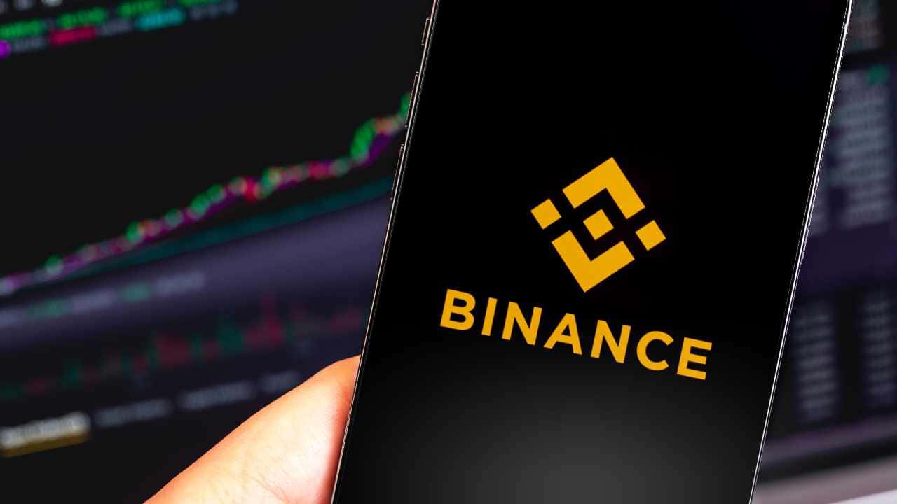 Reuters уличило Binance в помощи Ирану с обходом санкций