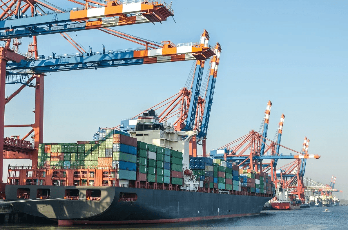 Китайский импорт в Россию рухнул на 23% с начала года