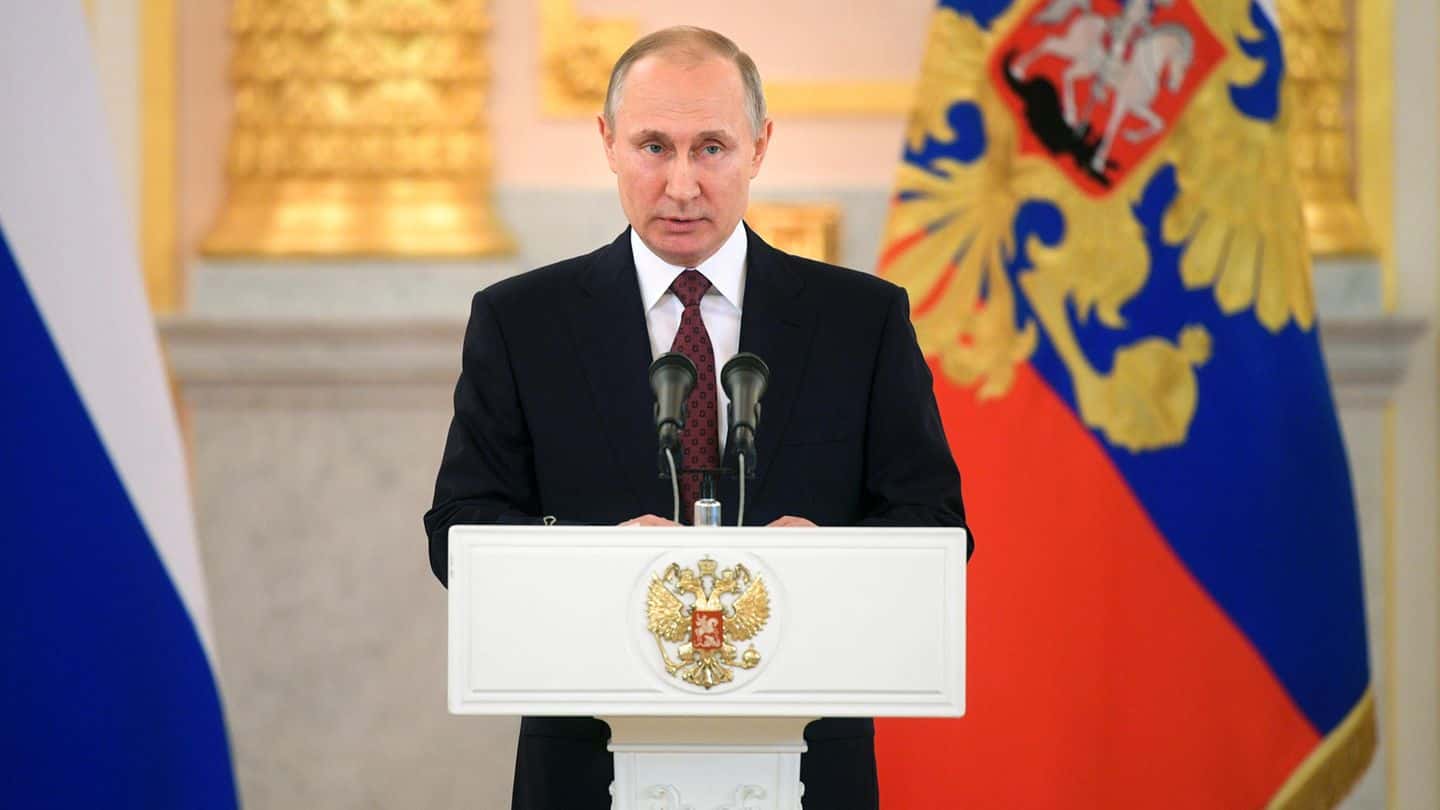 В соцопросах россияне одинаково готовы поддерживать и войну, и мир, если им говорят, что это решение Путина