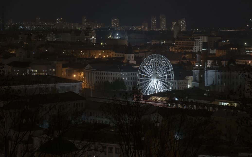 Темные времена. Как Украина выживает без света, воды и тепла