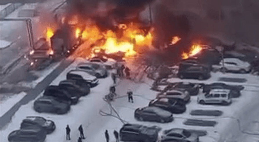 В Новой Москве на парковке сгорело шесть автомобилей