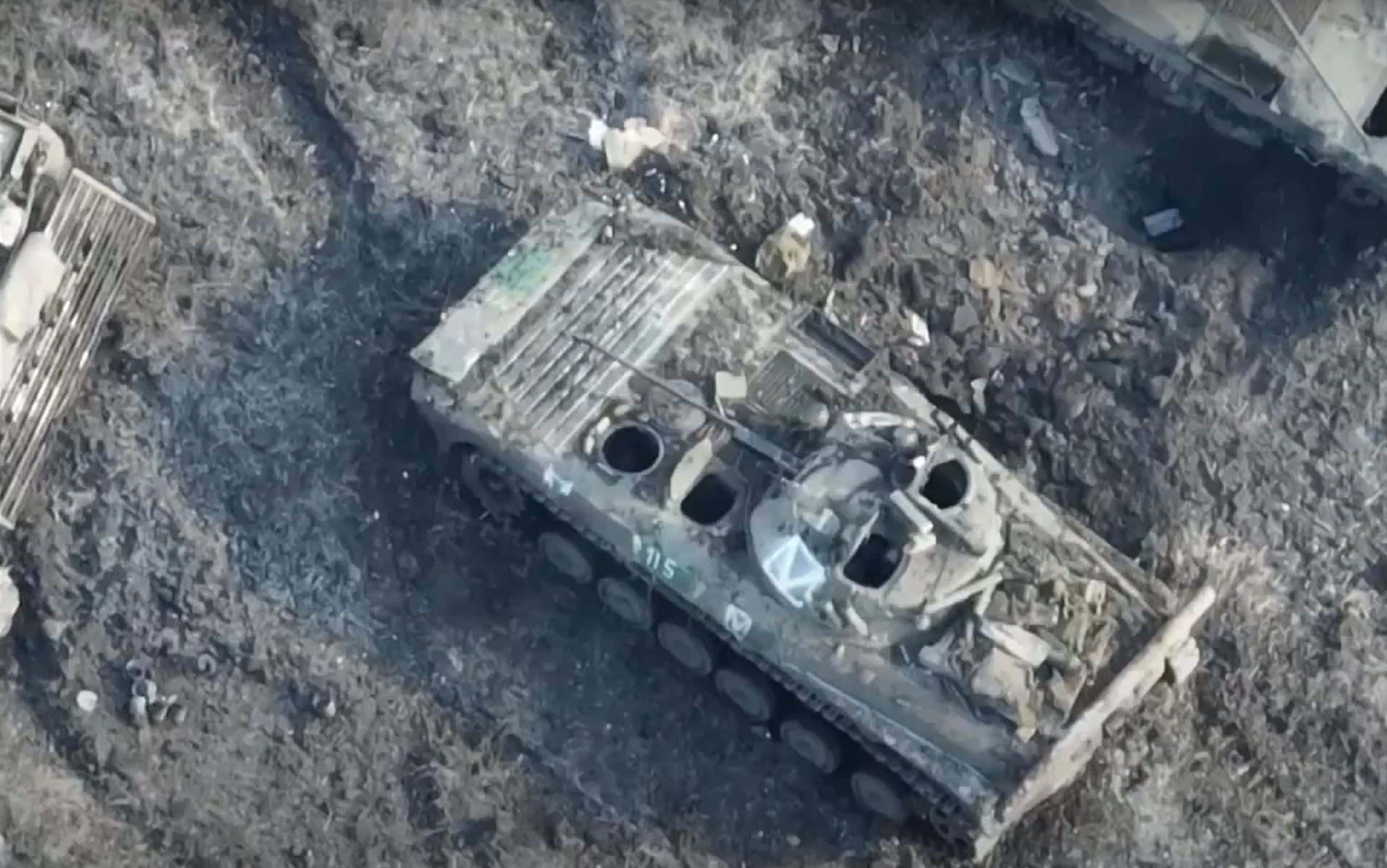 Под Угледаром разгромили российскую колонну из десятков танков и БМП 