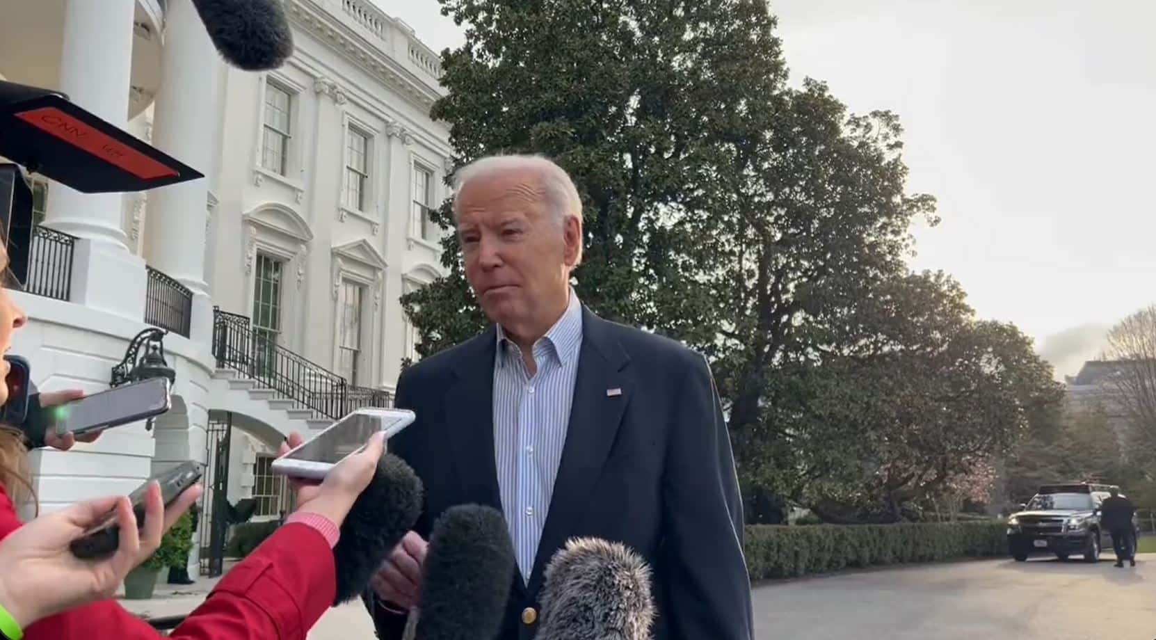 Байден об арестованном в России журналисте WSJ: «Отпустите его»