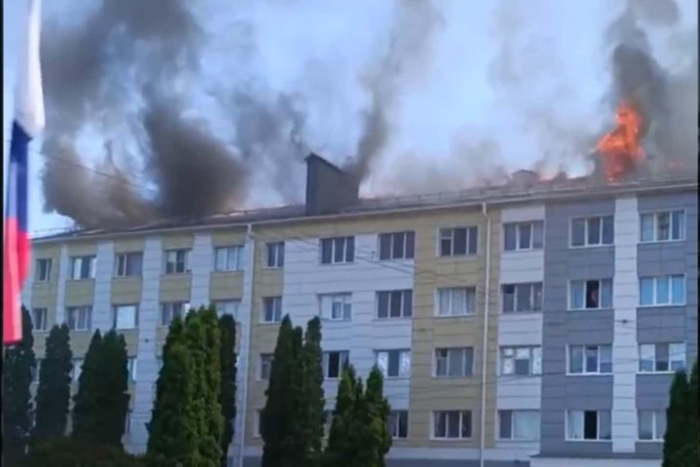 Массированный обстрел Белгородской области идет третьи сутки, есть погибшие. Что известно к данному часу