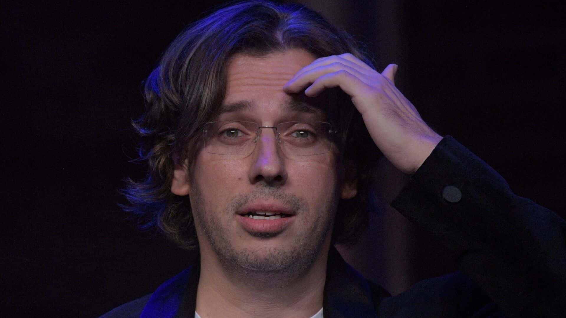 В Казахстане на двух площадках, где должен был выступать Максим Галкин, внезапно начались ремонтные работы