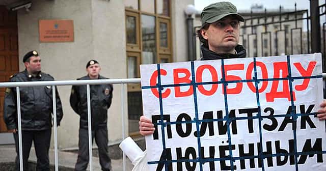 Навальный, Яшин, Чанышева и другие политзаключенные объявили об акции 30 октября в поддержку арестованных по политическим мотивам