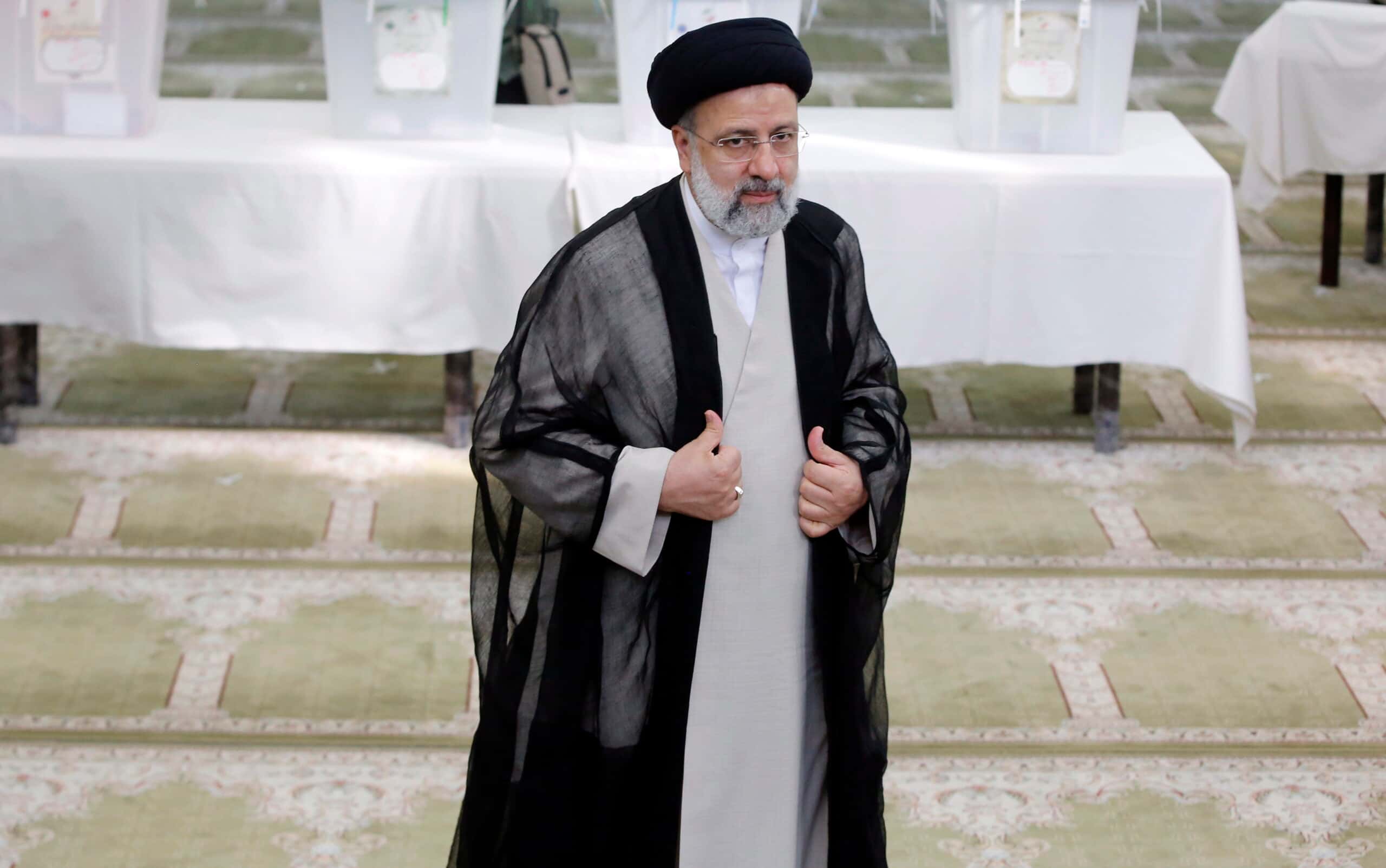 Президент Ирана Раиси заявил о пересечении Израилем «красных линий» и необходимости для пропалестинских сил «начать действовать»