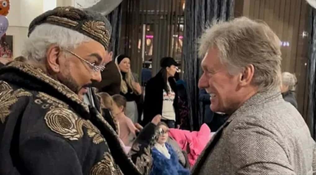 Песков попросил журналистов «помиловать» его после вопроса о «голой вечеринке»