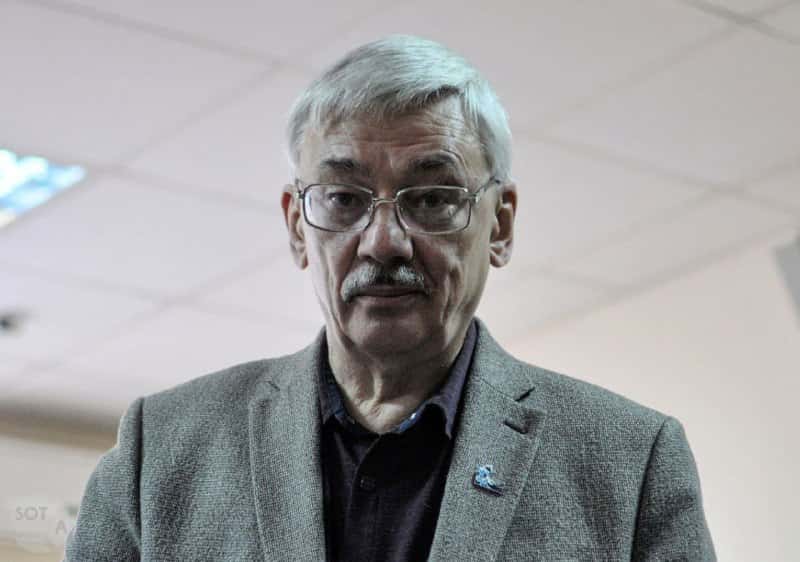 Russian political prisoner, Memorial co-chair Oleg Orlov faces hearing loss in custody