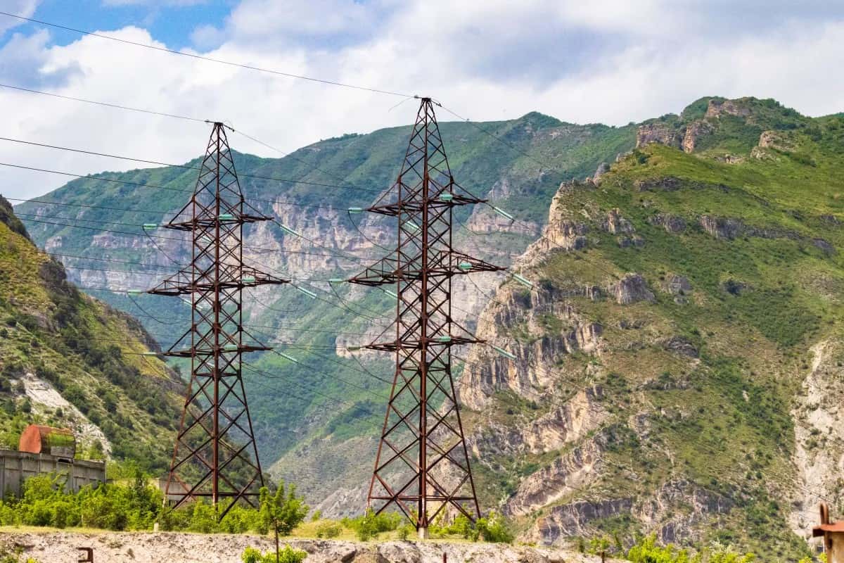  Энергосистема Дагестана коллапсирует. «Сети изношены, деньги на модернизацию украдены. Обвинение майнеров — попытка это скрыть» — чиновник