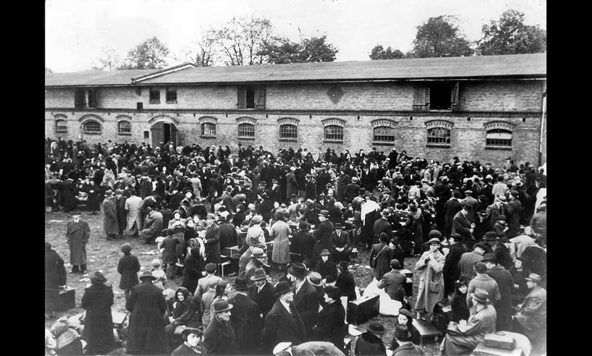 Фейк Марии Захаровой: накануне Второй мировой войны Польша отказалась принять своих граждан-евреев, они попали в концлагеря