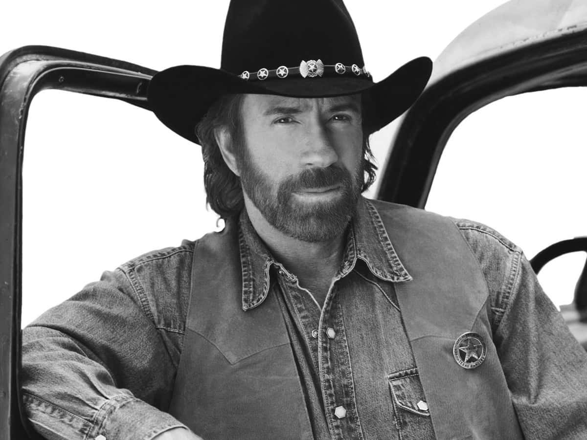 Умер актер и мастер боевых искусств Чак Норрис