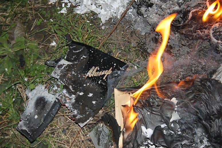 Жители Краснодара сожгли на Масленицу книги Генри Миллера