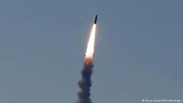 Жители Лос-Анджелеса приняли испытания баллистической ракеты за НЛО (ВИДЕО)