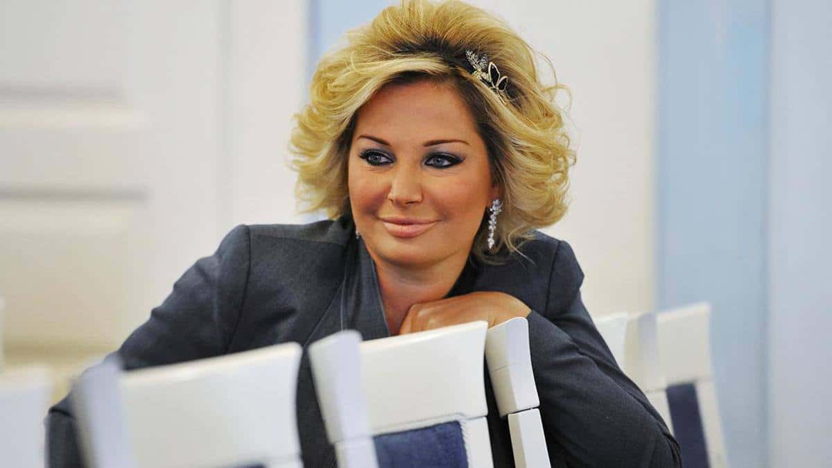 Бывшего депутата Госдумы Максакову заочно приговорили к 4,5 года колонии по делу о «неисполнении обязанностей иноагента»