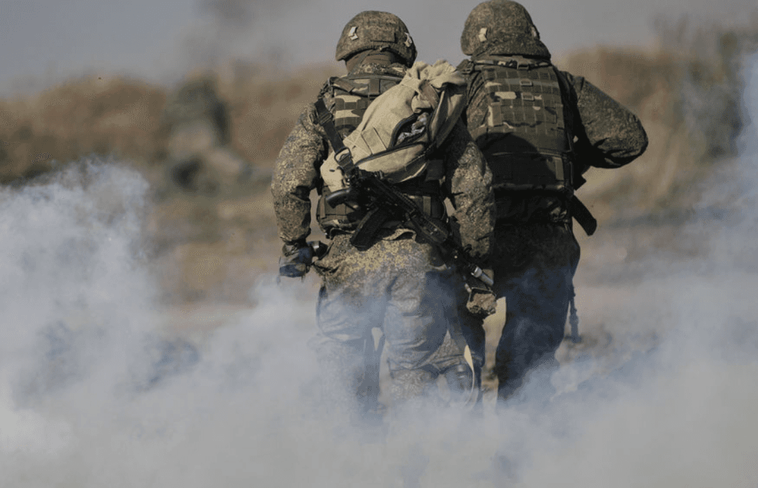 Слежка, манипуляции, угрозы: как устроена система возвращения российских дезертиров на фронт