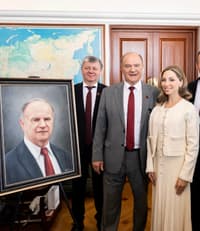 Геннадий Зюганов, Марина Ромахина и портрет политика ее работы