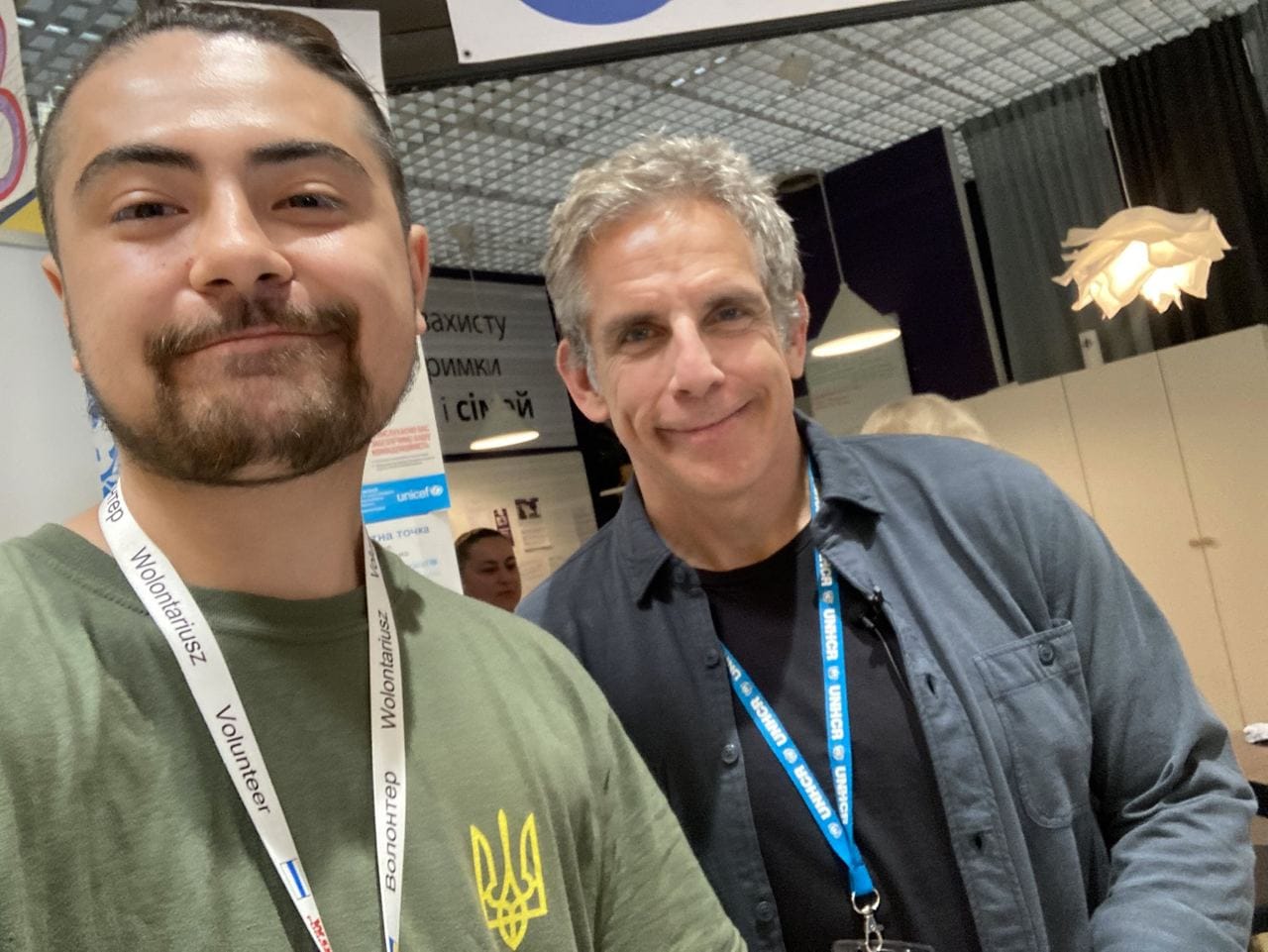 Голливудский актер Бен Стиллер приехал помогать украинским беженцам в Польшу