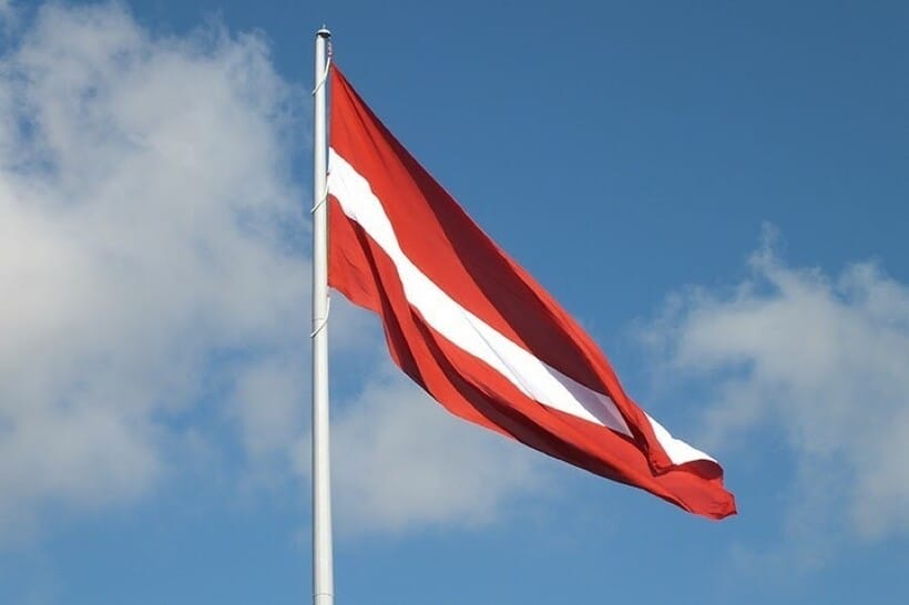 Латвия вводит режим ЧС на границе с Россией из-за объявленной Путиным мобилизации