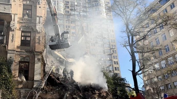 Не смотрите вверх: главное об атаке Украины дронами-камикадзе и падении самолета в Ейске