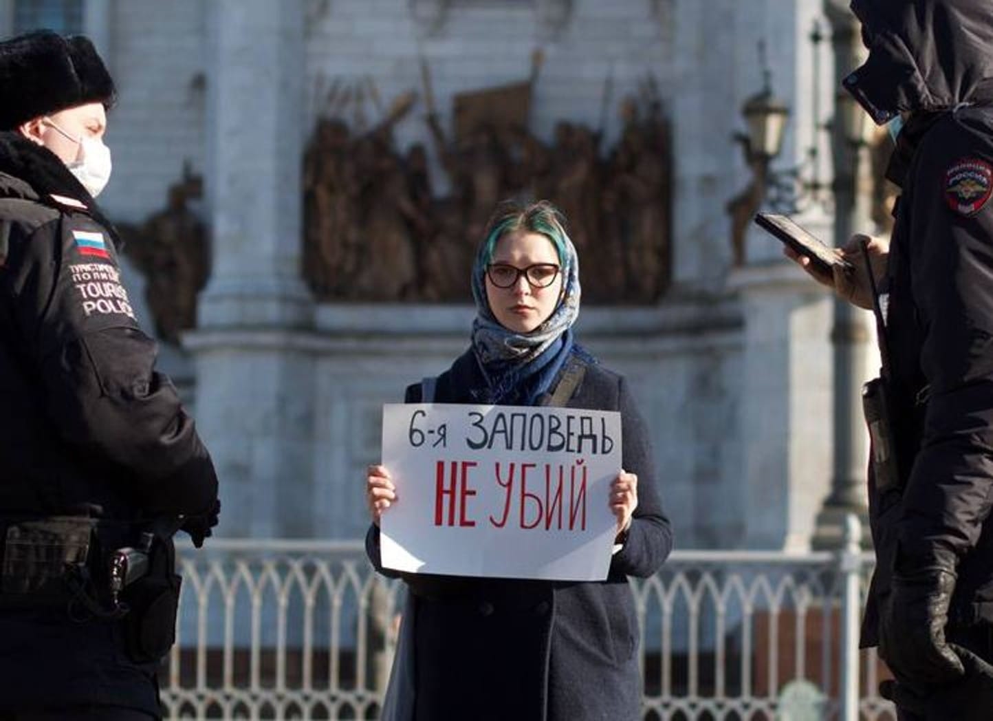 “There’s Sinai for those who leave, and Golgotha for those who stay.” What resistance means in Russia after several waves of emigration