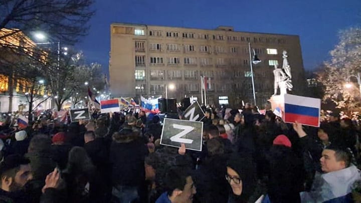 Глава самой популярной в Сербии сети телеканалов Pink пообещал избавиться от «русофилов» в эфире