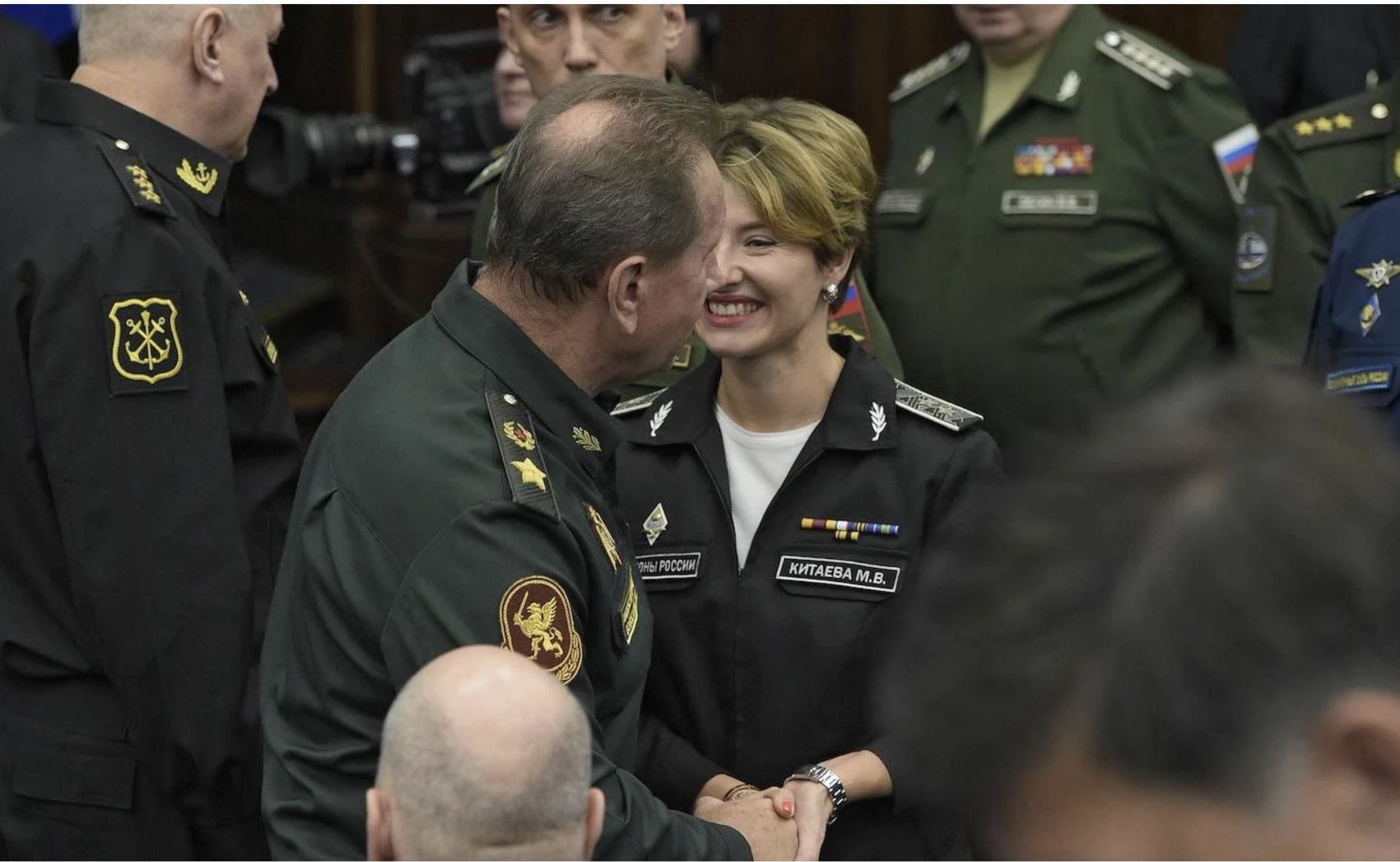 Жена замминистра обороны путешествует по Европе — расследование ФБК