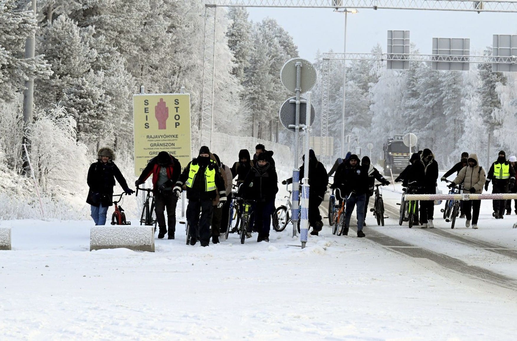 Officers without borders: FSB orchestrates influx of refugees into Finland