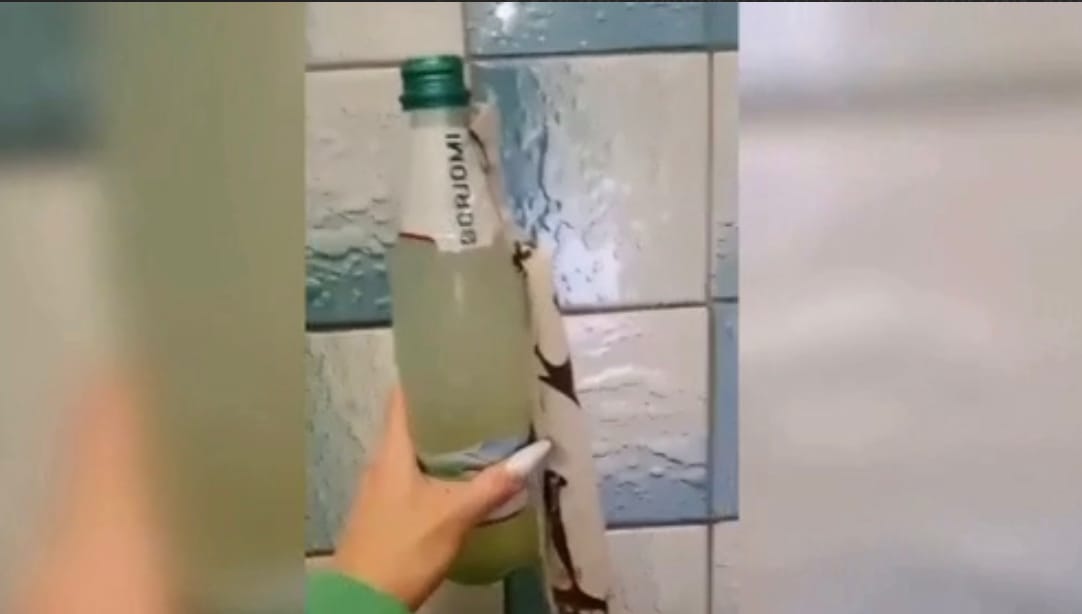 ФСБ отчиталась о задержании в Крыму россиянки, которая «пыталась поджечь релейный шкаф» при помощи «бандеросмузи»