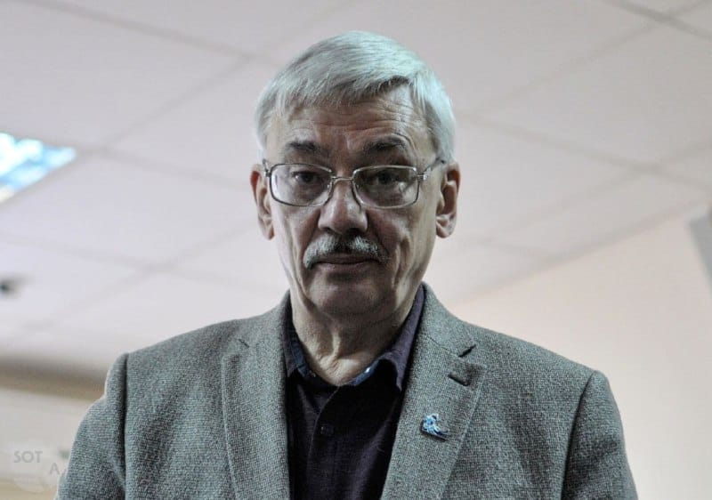 Russian political prisoner, Memorial co-chair Oleg Orlov faces hearing loss in custody