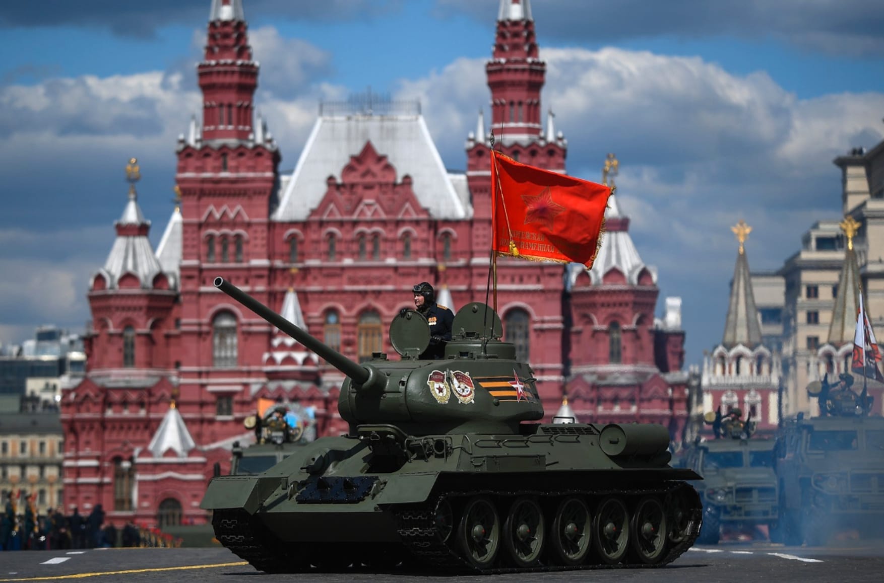 Wounded economy: Global arms race threatens Russia with ruin