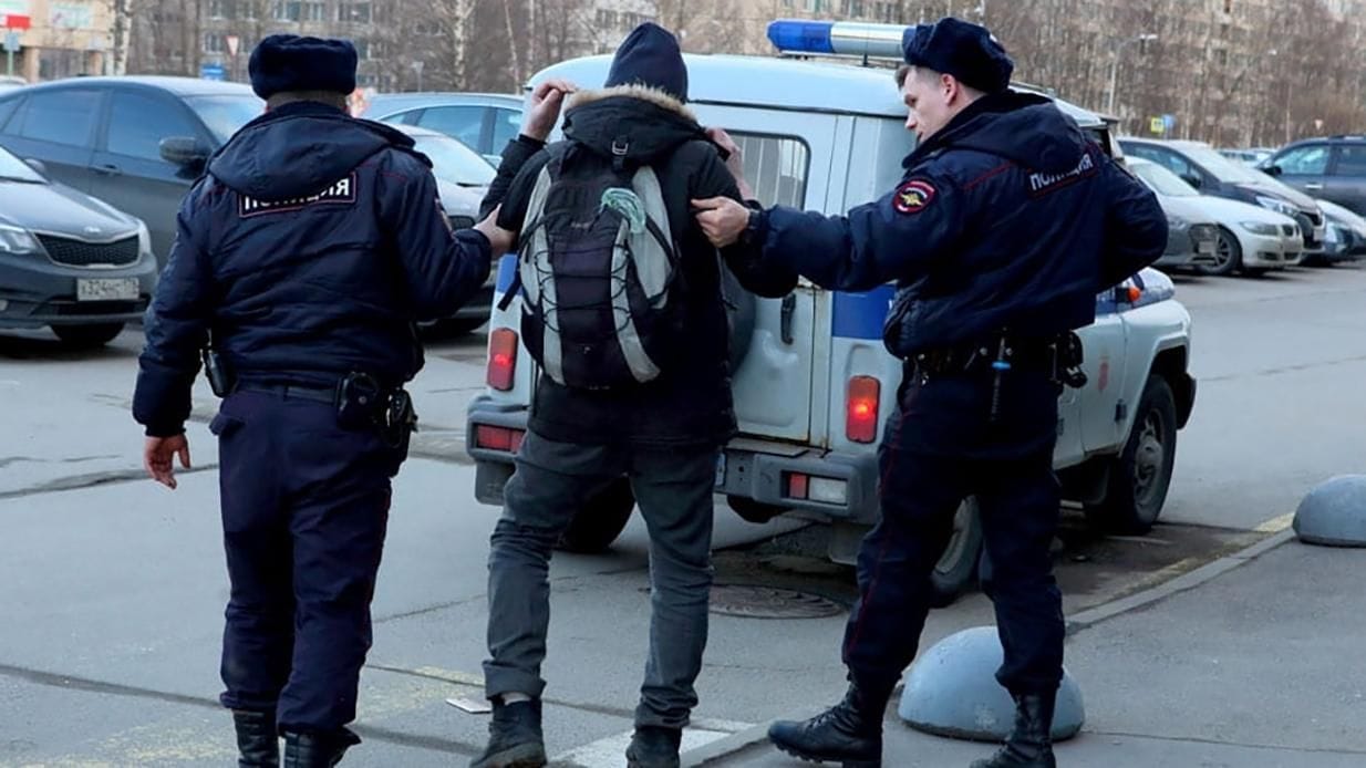 Правозащитники зафиксировали более 200 облав на призывников в Москве