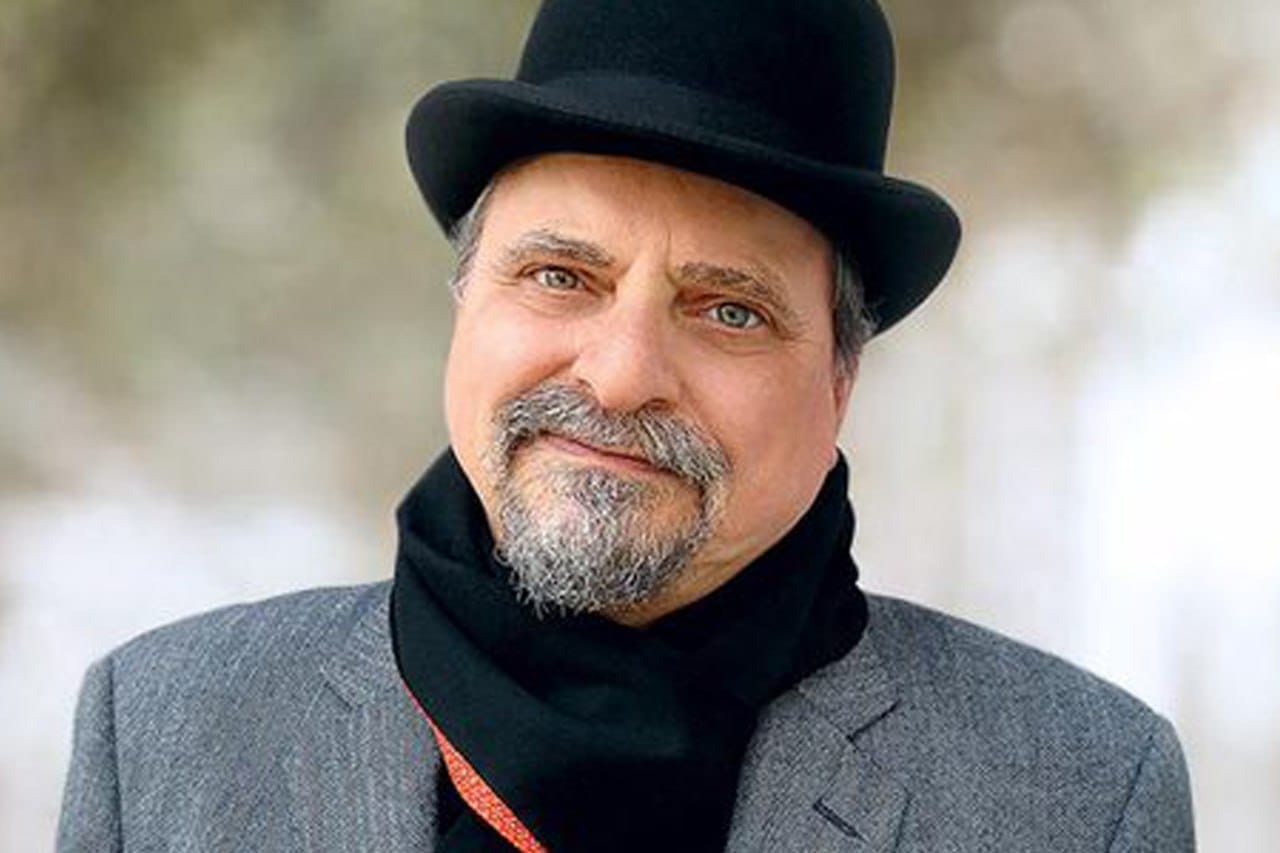 «Когда страна называется родиной, она начинает убивать людей»: Генис о фашизме, Путине и Трампе