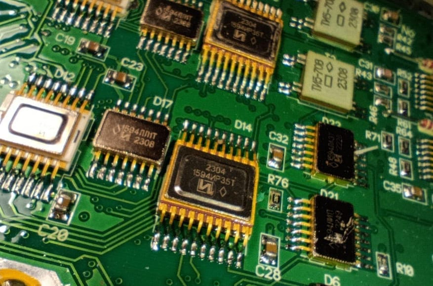 Belarus aids Russia’s missile production through microchip deliveries, investigation reveals