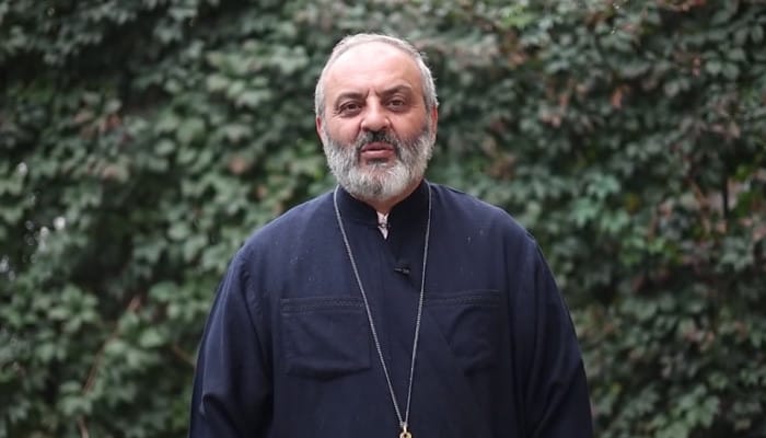 СК Армении объявил о раскрытии группы, готовившей теракты и захват власти. Начались обыски, в том числе у оппозиционного архиепископа