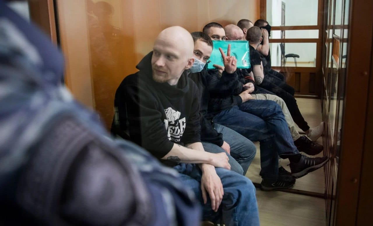 Членов группировки NS/WP осудили на сроки до пожизненного за поджоги и подготовку покушения на Соловьёва