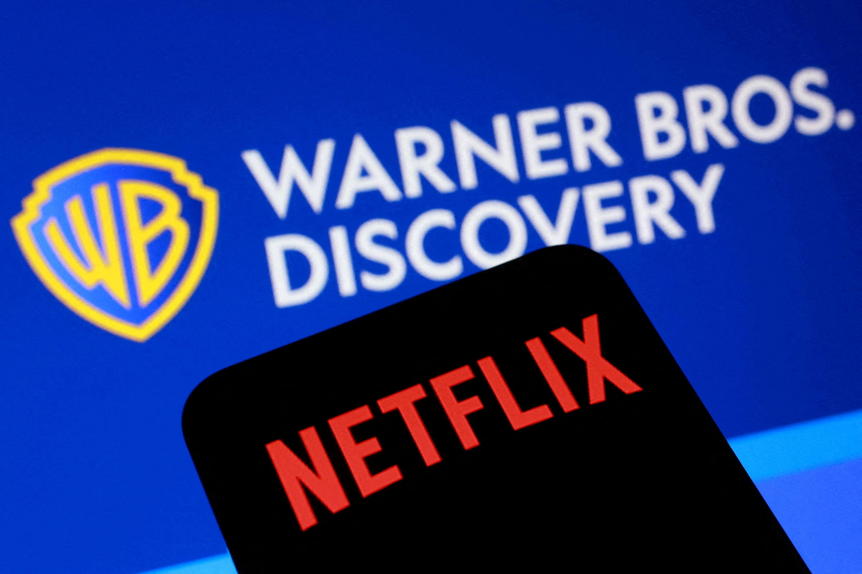 Netflix допустил покупку Warner Bros. полностью за наличные. Сервис готов пересмотреть изначальное предложение, чтобы ускорить сделку