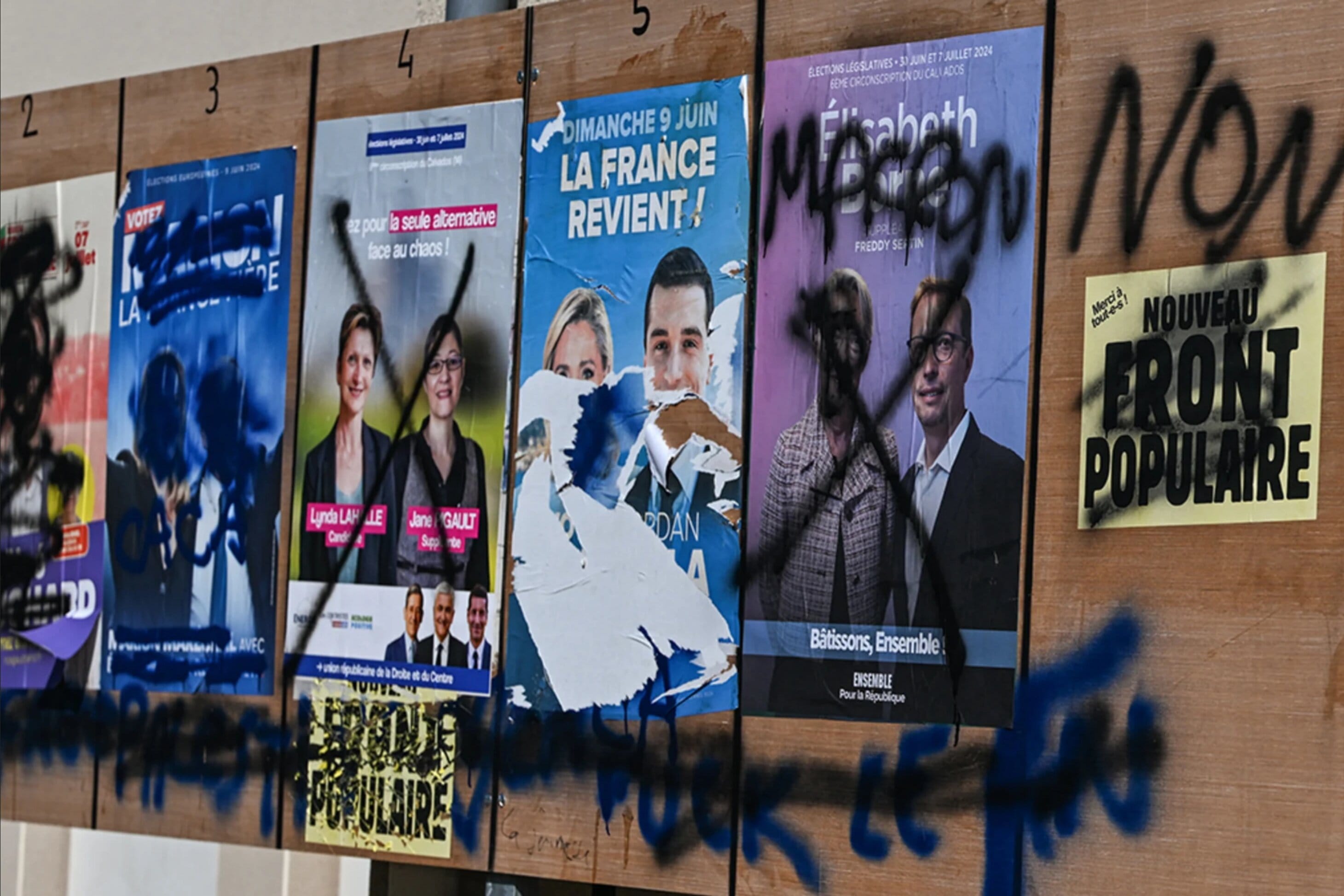 Фейк «Вестей»: 77% французов считают демократические выборы бесполезными