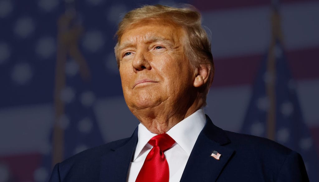 Трамп заявил, что остановил удары по энергетическим объектам в Иране на фоне переговоров. В Тегеране говорят, что переговоров не было