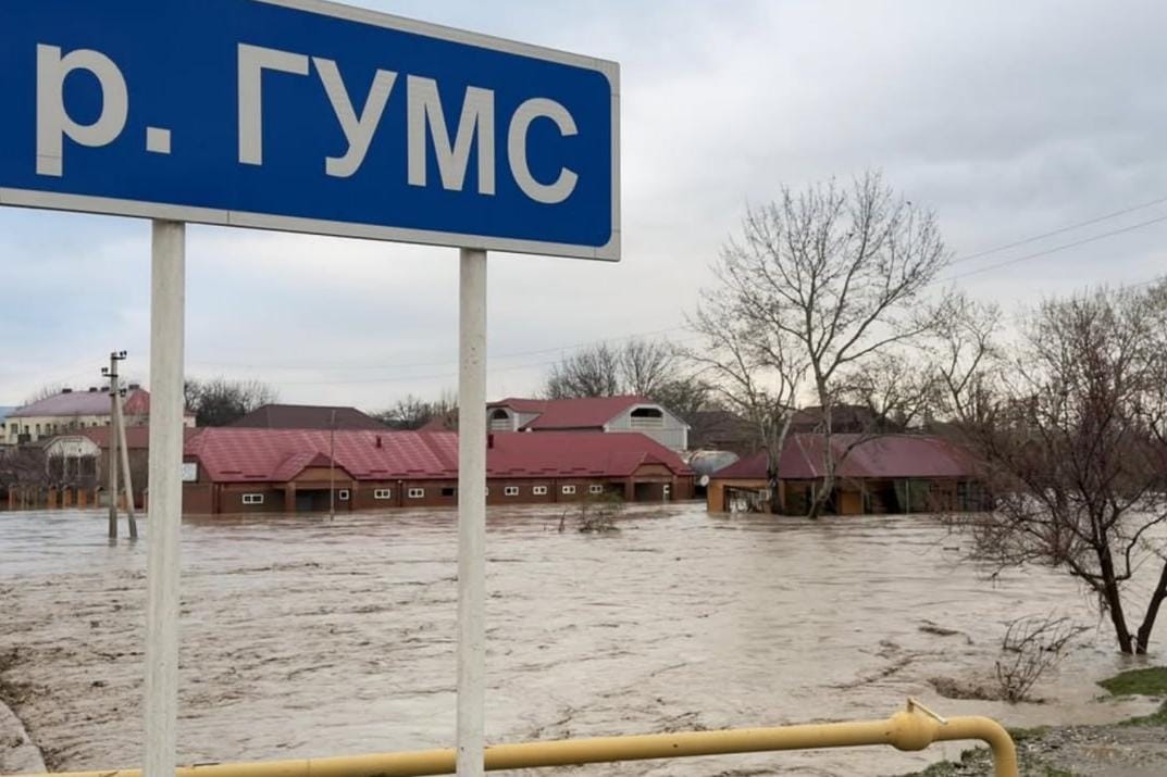 В Чечне из-за ливней ввели режим ЧС: подтоплены более 1,8 тысячи домов, сотни людей эвакуированы