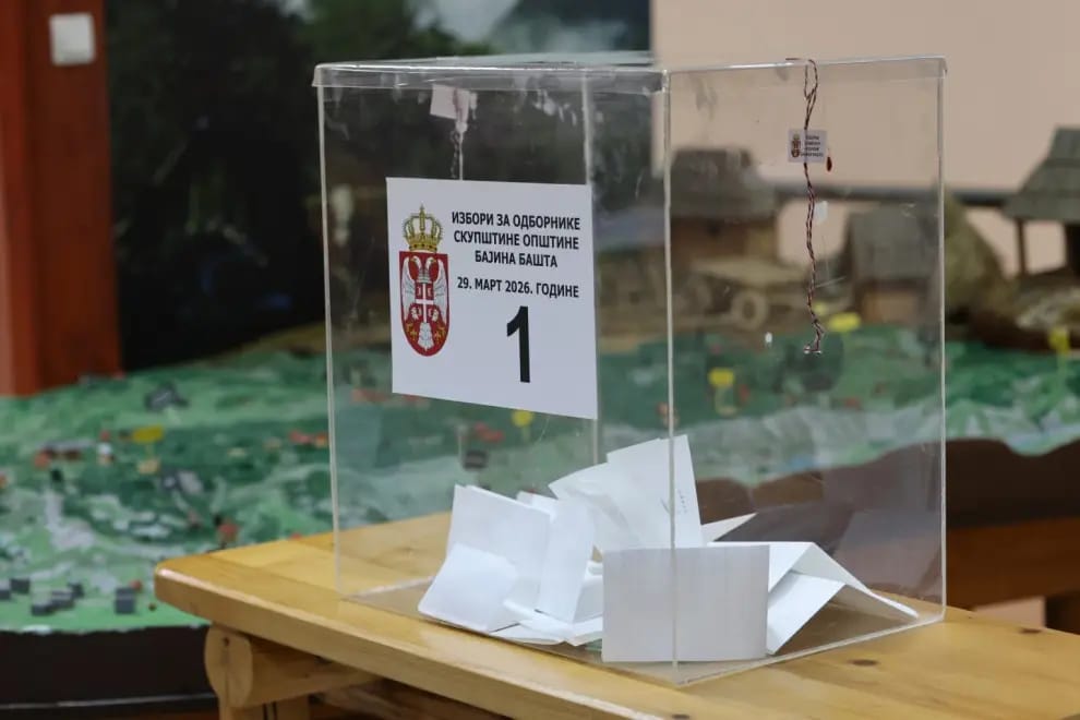 На местных выборах в Сербии победила партия Вучича, однако ее результат сильно ухудшился, несмотря на нарушения