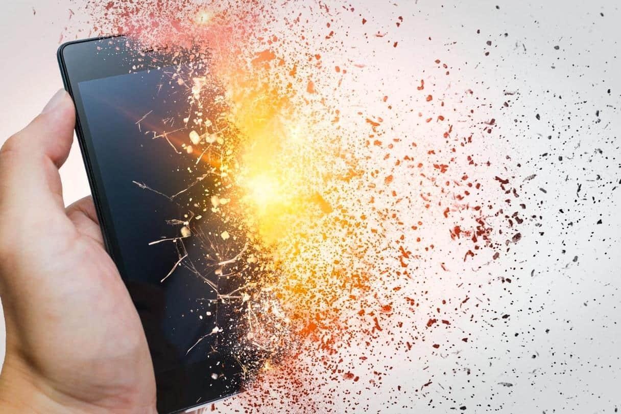 Фейк кремлевских СМИ: из-за VPN смартфон может взорваться